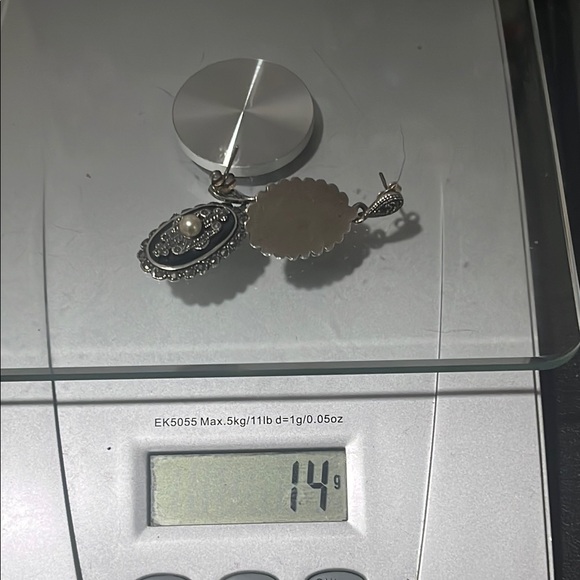 Elegant Silver and Pearl Marcasite and Onyx Drop Earrings - Picture 6 of 8